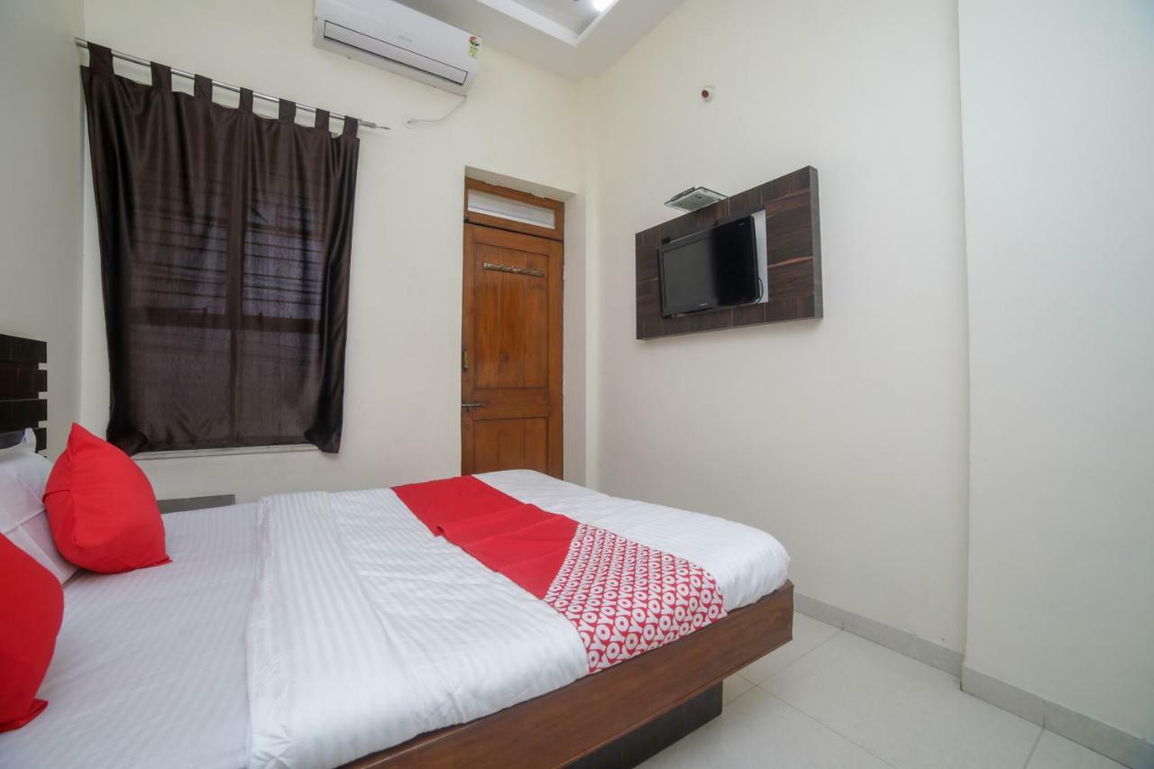 Oyo 46697 Hotel Gopi Nagpur Luaran gambar